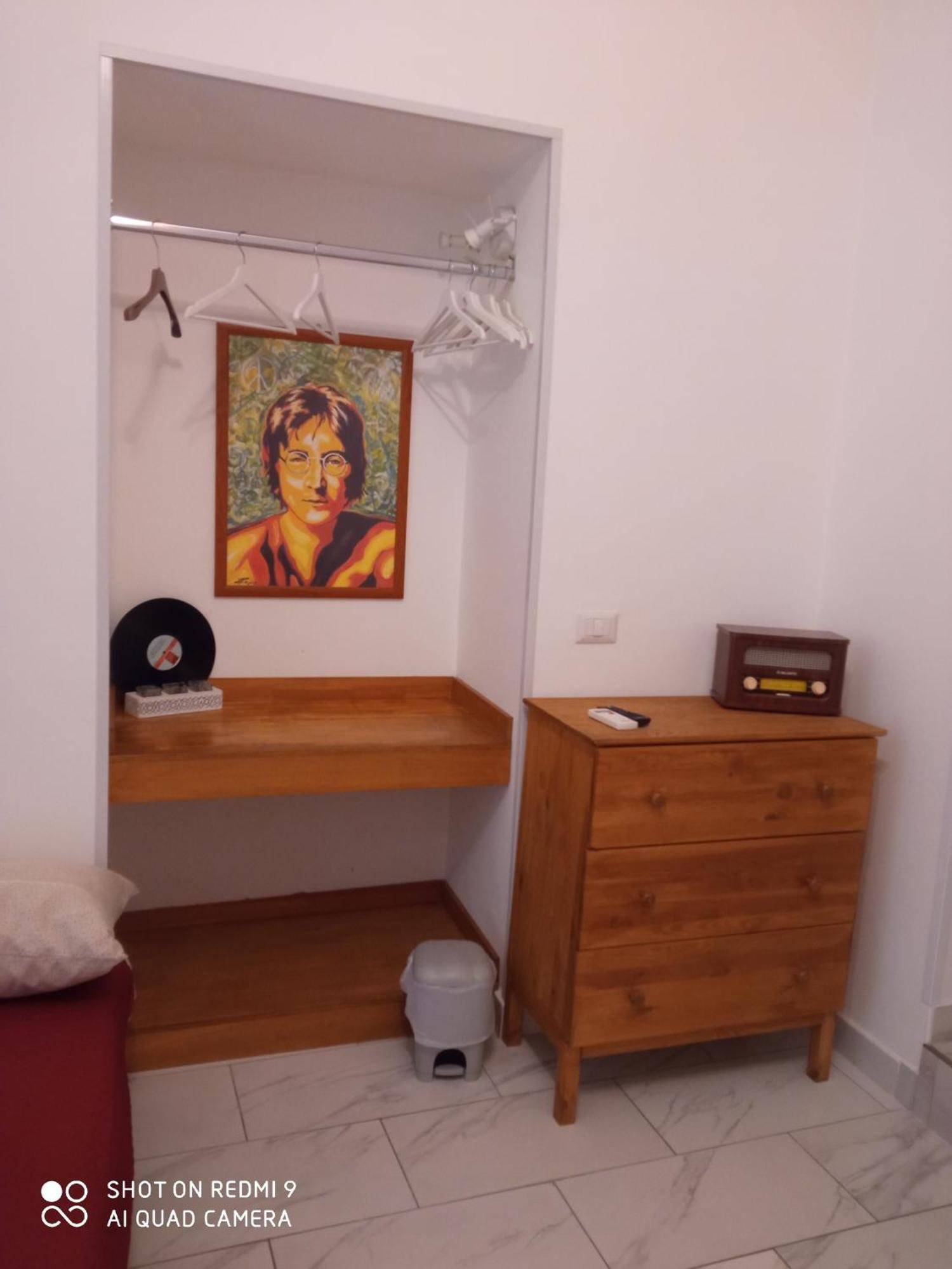 La Maison Di Wanda Bed & Breakfast เนเปิลส์ ภายนอก รูปภาพ